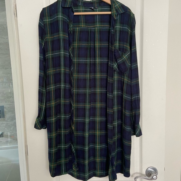Long button up flannel - Picture 2 of 6